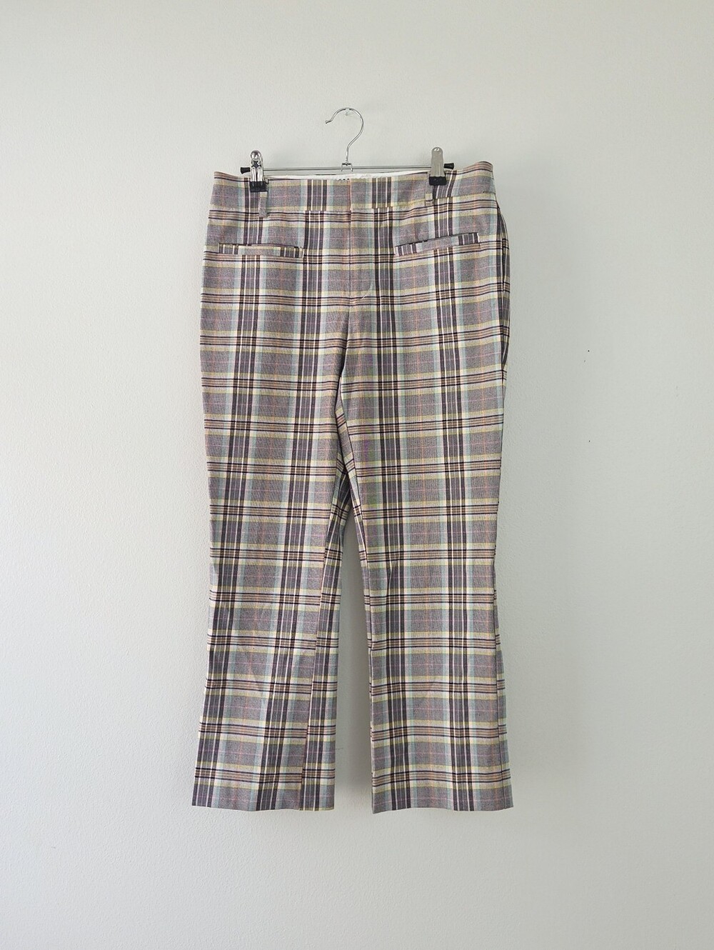 Anthropologie Kick Flare Cropped Pants by Maeve Size 6P Neutral